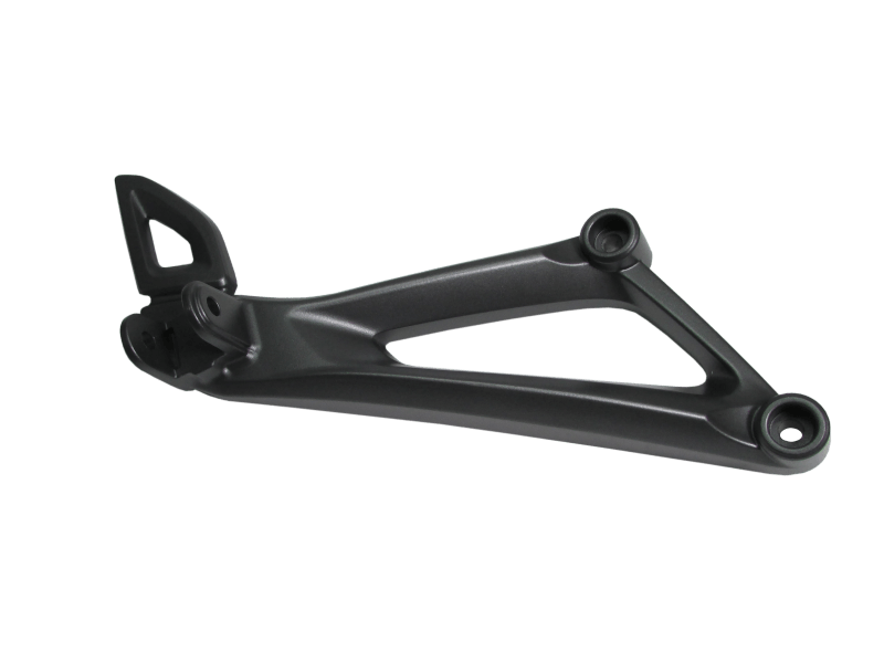 BAJAJ PULSAR RS200 EURO IV BASAMAK DEMİRİ ARKA SAĞ EURO 4